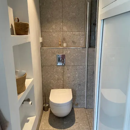 Nydelig Fritidsbolig Med Sjoutsikt Arendal