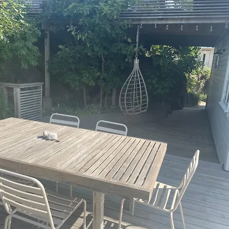 Nydelig Fritidsbolig Med Sjoutsikt * Arendal