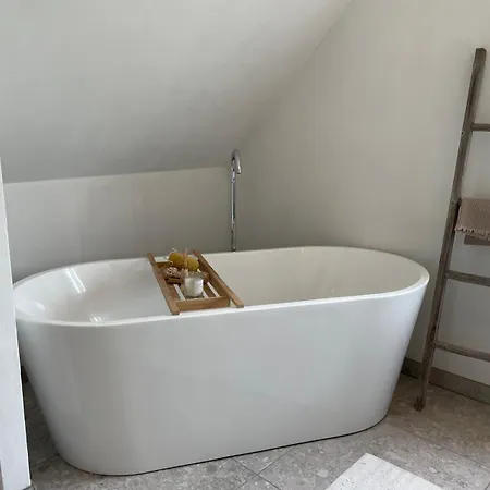 Nydelig Fritidsbolig Med Sjoutsikt Holiday home