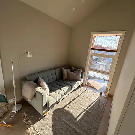 Nydelig Fritidsbolig Med Sjoutsikt Ferienhaus Arendal